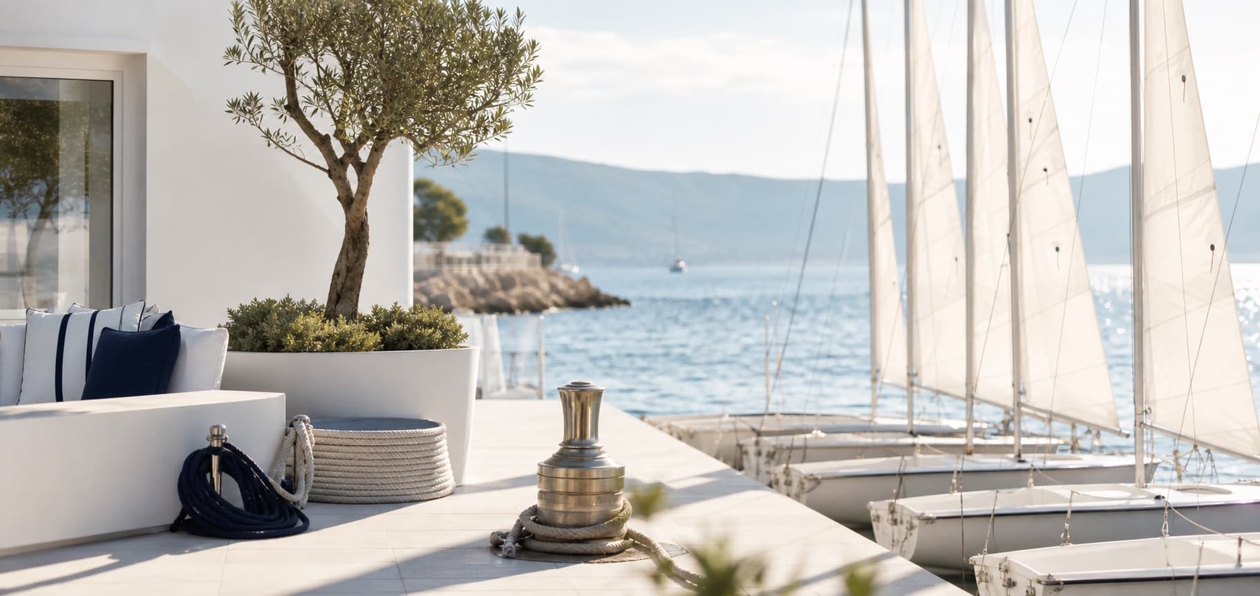 Akdeniz Yelken Kulübü deniz kenarı premium kulüp atmosferi